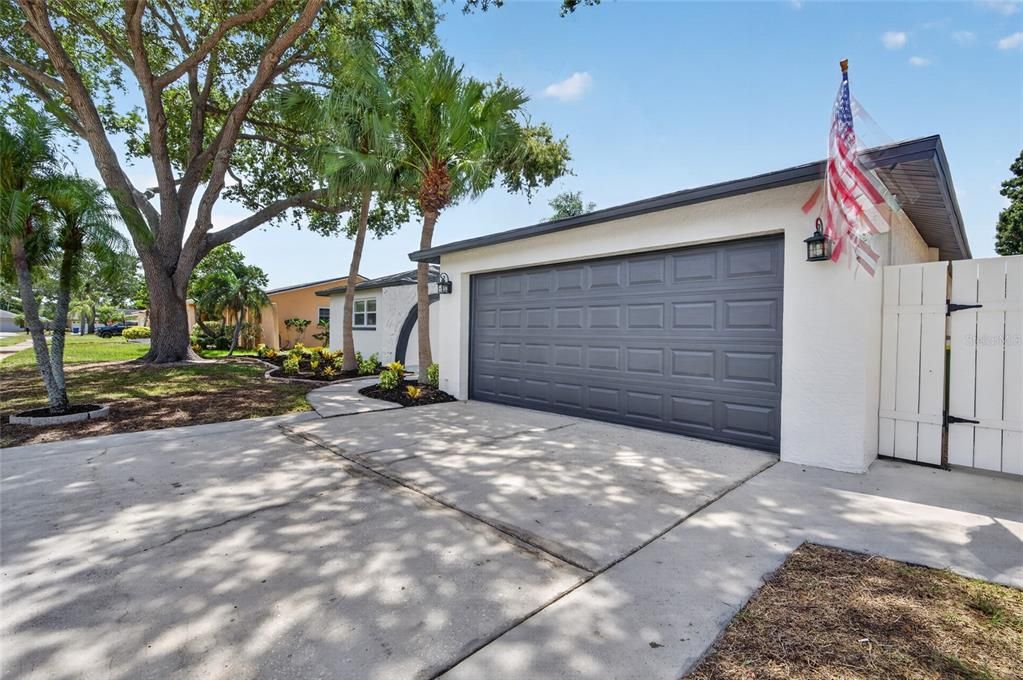 For Sale: $719,000 (3 beds, 2 baths, 2030 Square Feet)