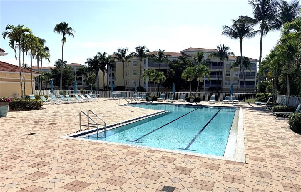 For Rent: $2,100 (3 beds, 2 baths, 1498 Square Feet)