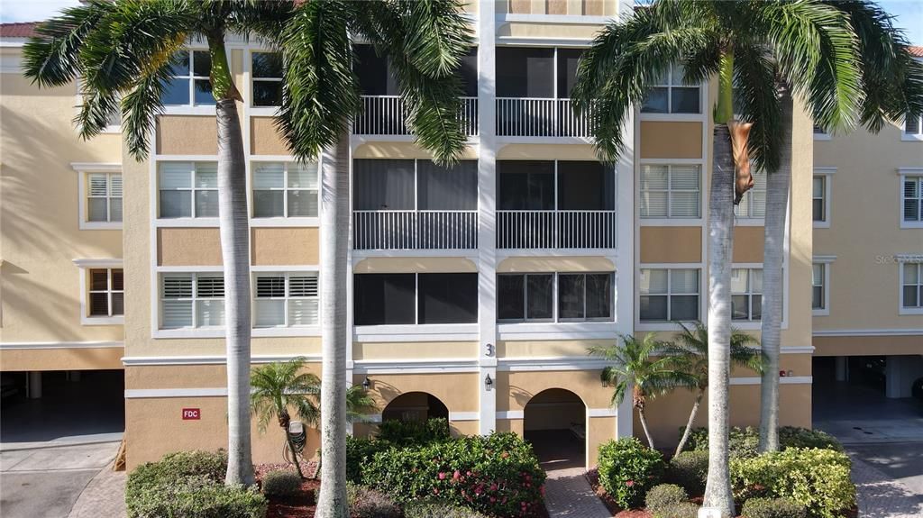For Rent: $2,100 (3 beds, 2 baths, 1498 Square Feet)
