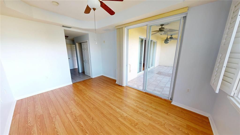 For Rent: $2,100 (3 beds, 2 baths, 1498 Square Feet)