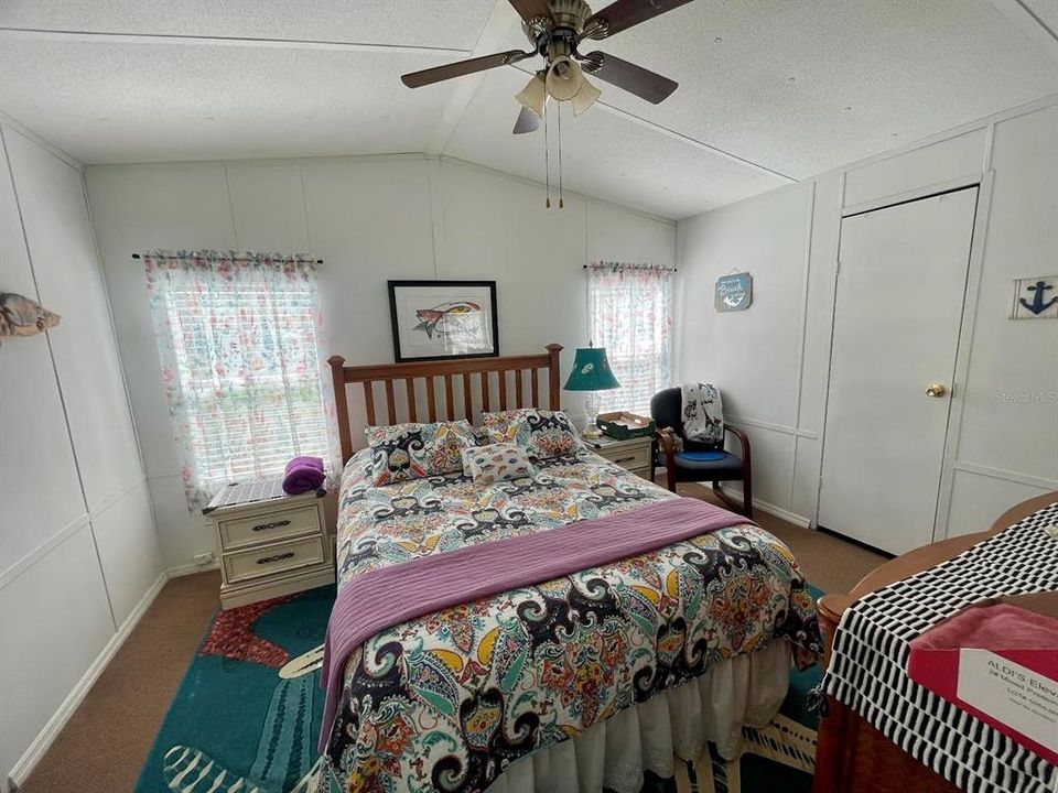 For Sale: $140,000 (2 beds, 2 baths, 960 Square Feet)