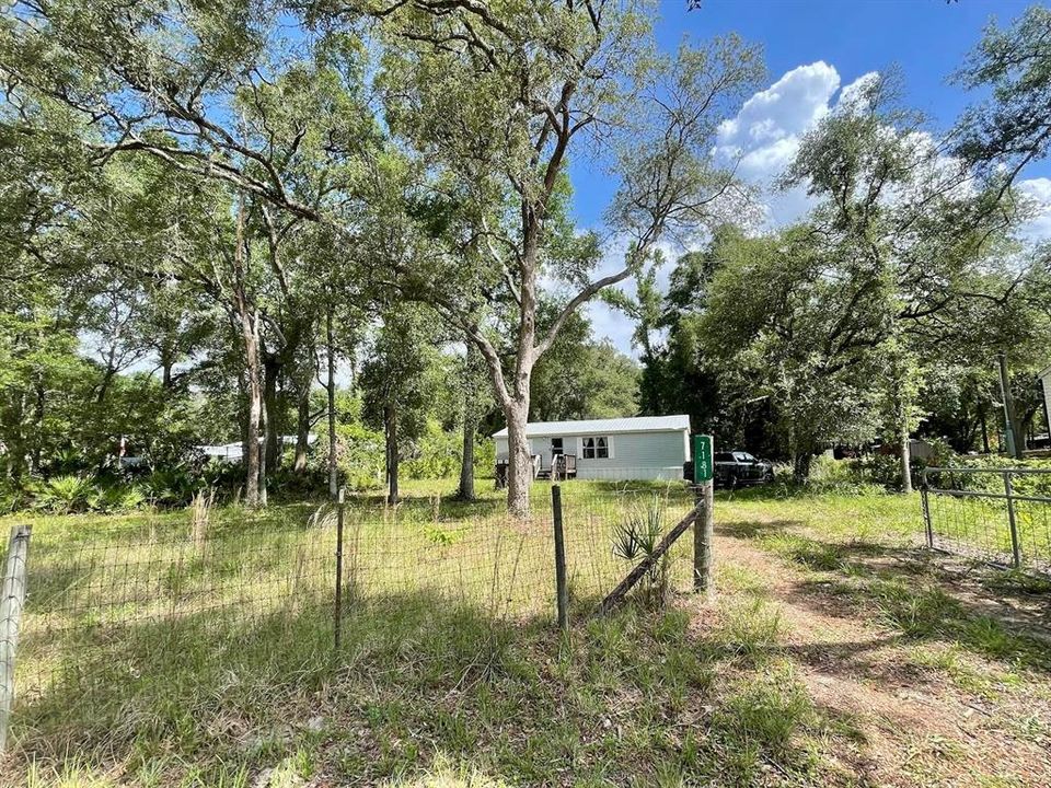 For Sale: $140,000 (2 beds, 2 baths, 960 Square Feet)
