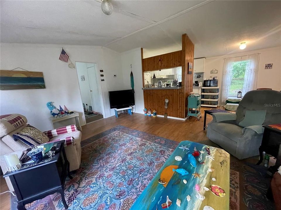 For Sale: $140,000 (2 beds, 2 baths, 960 Square Feet)