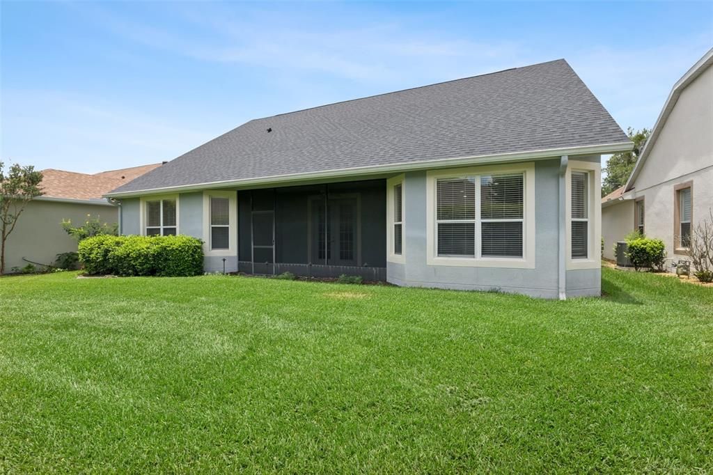 For Sale: $370,000 (3 beds, 2 baths, 1863 Square Feet)