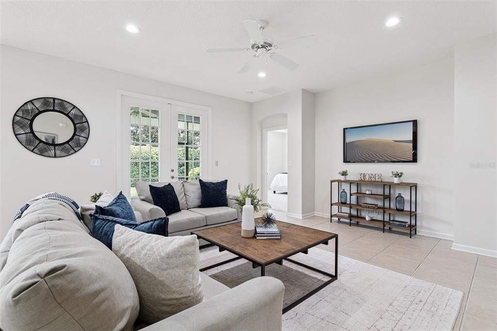 For Sale: $370,000 (3 beds, 2 baths, 1863 Square Feet)