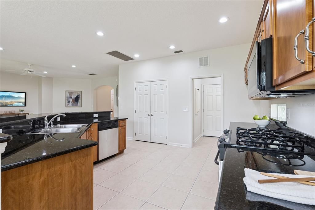 For Sale: $370,000 (3 beds, 2 baths, 1863 Square Feet)