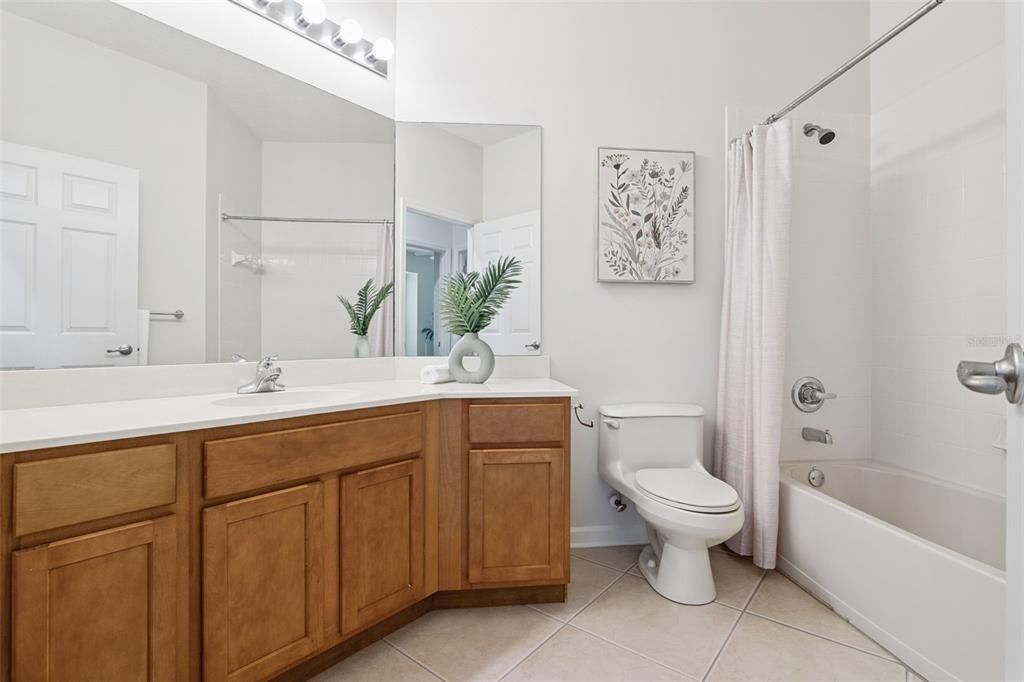 For Sale: $370,000 (3 beds, 2 baths, 1863 Square Feet)