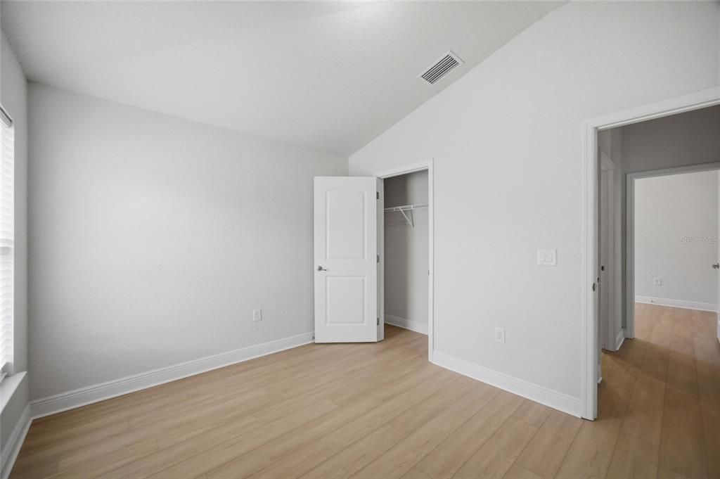 For Sale: $345,000 (4 beds, 2 baths, 1825 Square Feet)