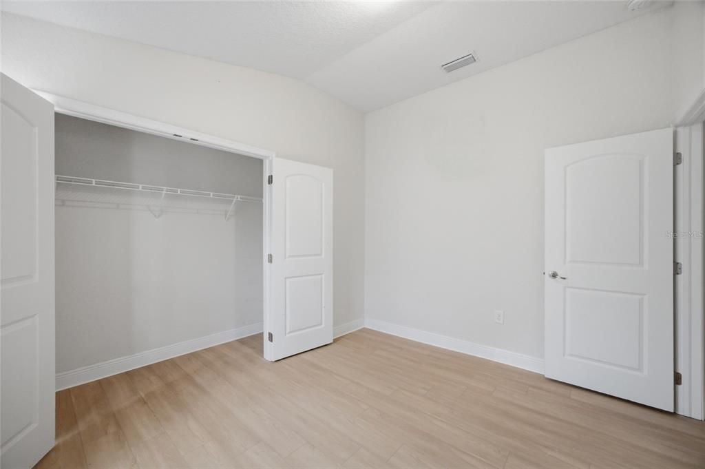 For Sale: $345,000 (4 beds, 2 baths, 1825 Square Feet)