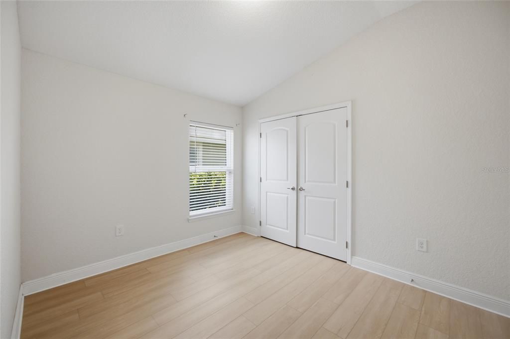 For Sale: $345,000 (4 beds, 2 baths, 1825 Square Feet)