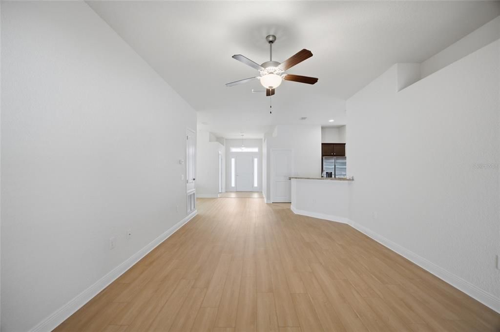 For Sale: $345,000 (4 beds, 2 baths, 1825 Square Feet)