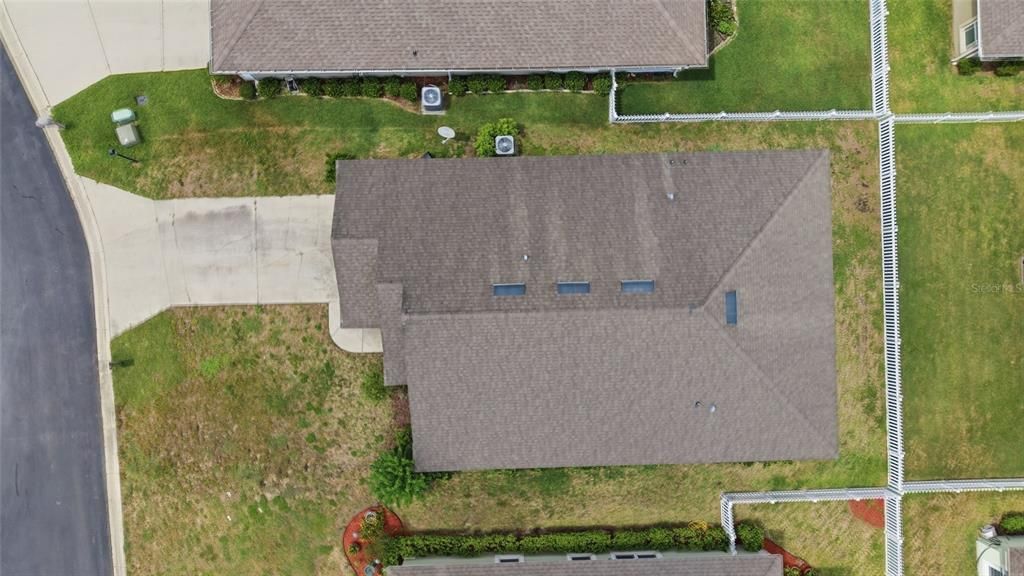For Sale: $345,000 (4 beds, 2 baths, 1825 Square Feet)