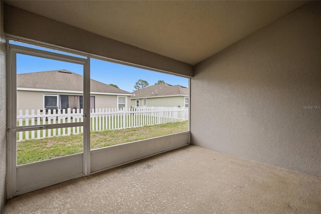 For Sale: $345,000 (4 beds, 2 baths, 1825 Square Feet)