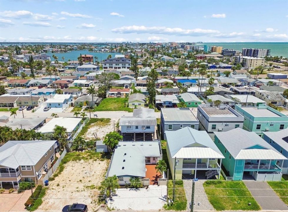 For Sale: $499,900 (3 beds, 2 baths, 1399 Square Feet)