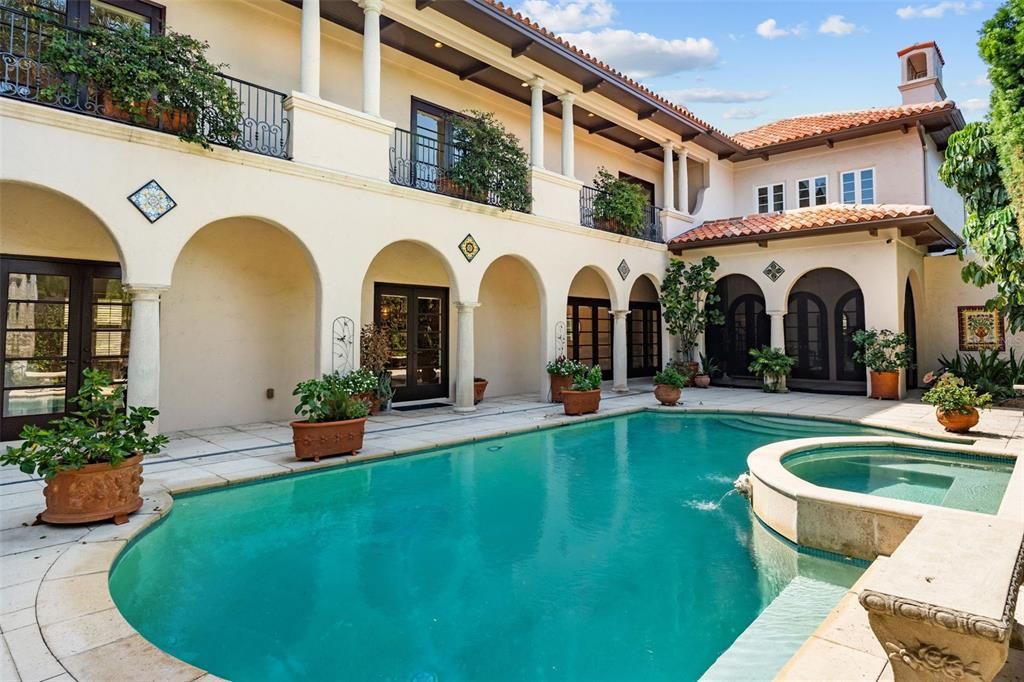 На продажу: $2,975,000 (4 спален, 4 ванн, 5930 Квадратных фут)