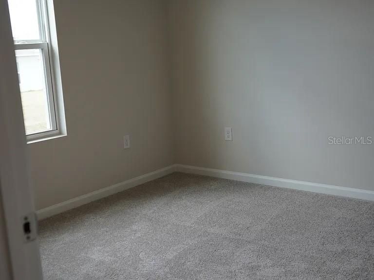For Rent: $2,100 (4 beds, 2 baths, 1895 Square Feet)