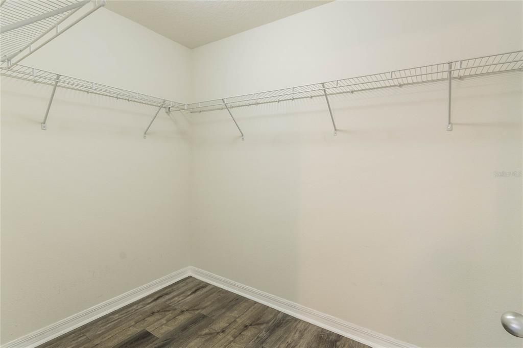 For Rent: $2,200 (3 beds, 2 baths, 2026 Square Feet)