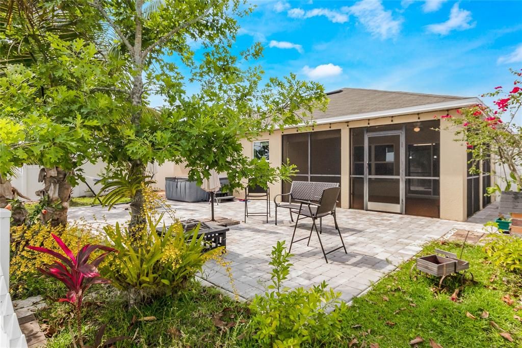 For Rent: $2,200 (3 beds, 2 baths, 2026 Square Feet)