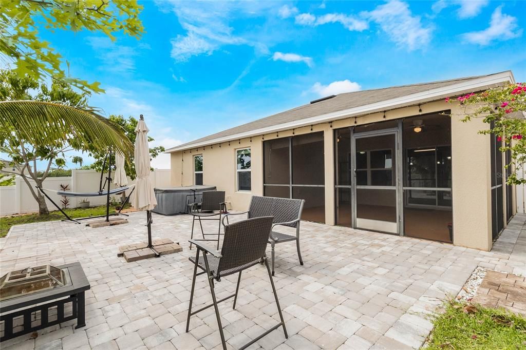 For Rent: $2,200 (3 beds, 2 baths, 2026 Square Feet)