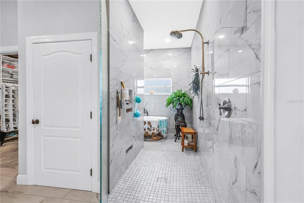For Sale: $1,090,000 (3 beds, 3 baths, 2854 Square Feet)