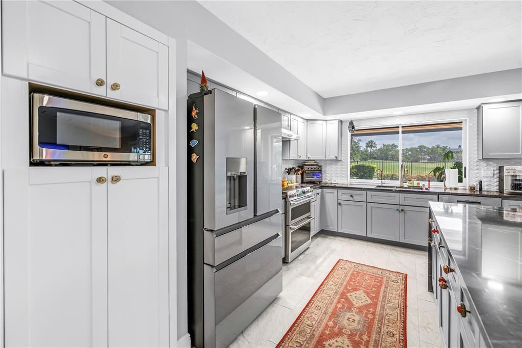 For Sale: $1,090,000 (3 beds, 3 baths, 2854 Square Feet)