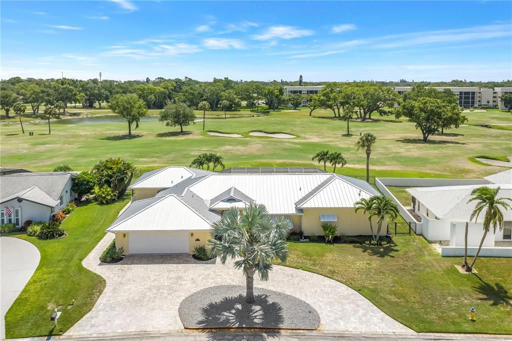 For Sale: $1,090,000 (3 beds, 3 baths, 2854 Square Feet)