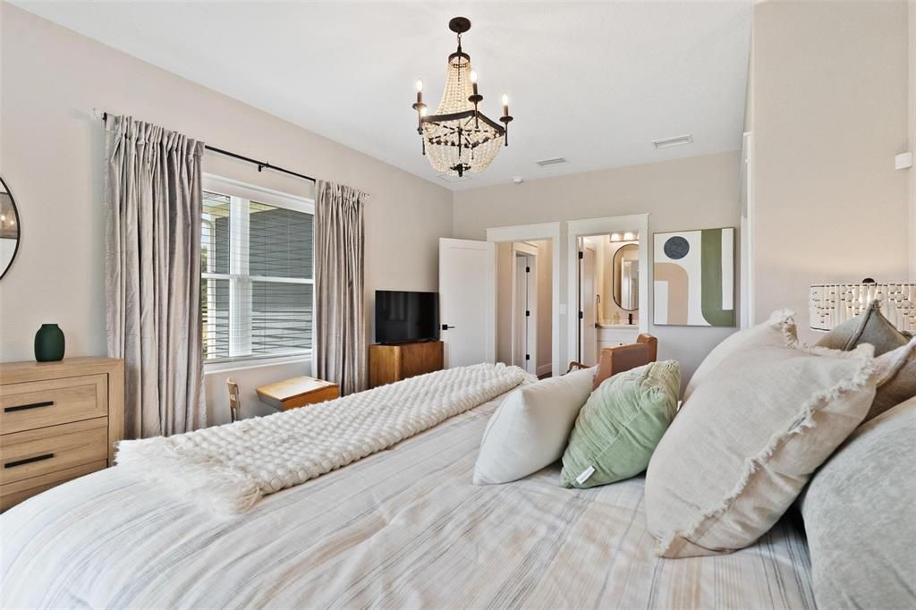 For Sale: $1,200,000 (3 beds, 3 baths, 2254 Square Feet)