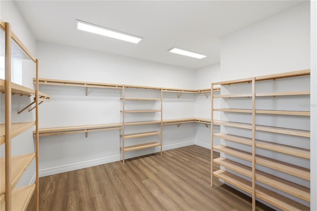 En Venta: $2,500,000 (3 camas, 3 baños, 4393 Pies cuadrados)