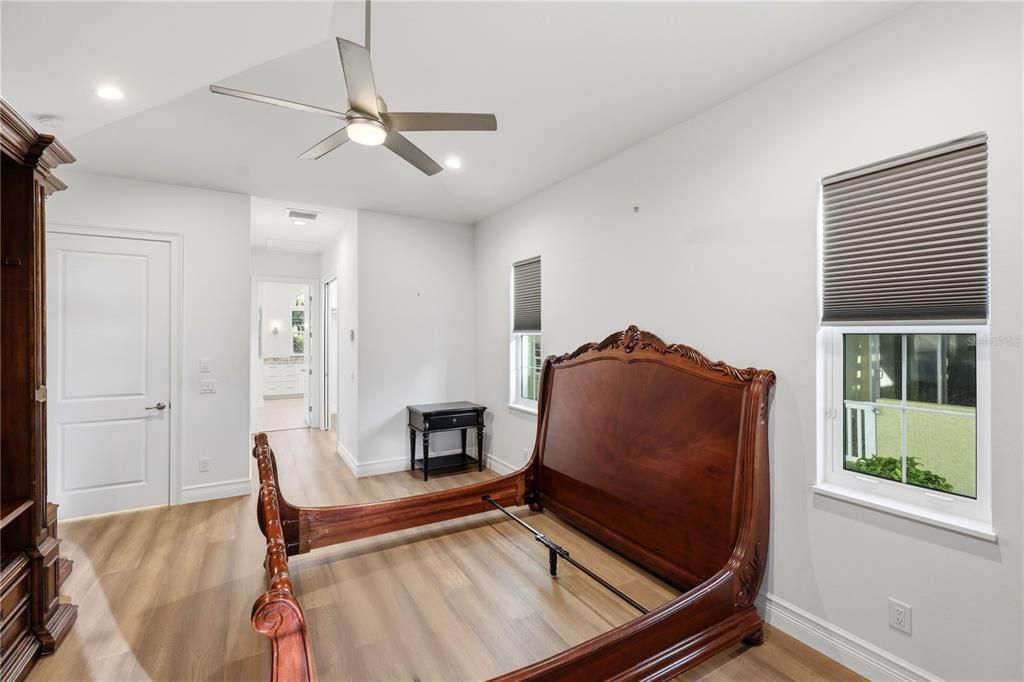 En Venta: $2,500,000 (3 camas, 3 baños, 4393 Pies cuadrados)