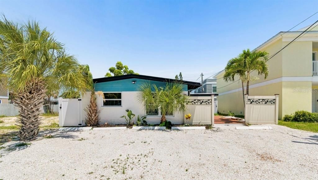 For Sale: $499,900 (3 beds, 0 baths, 1399 Square Feet)