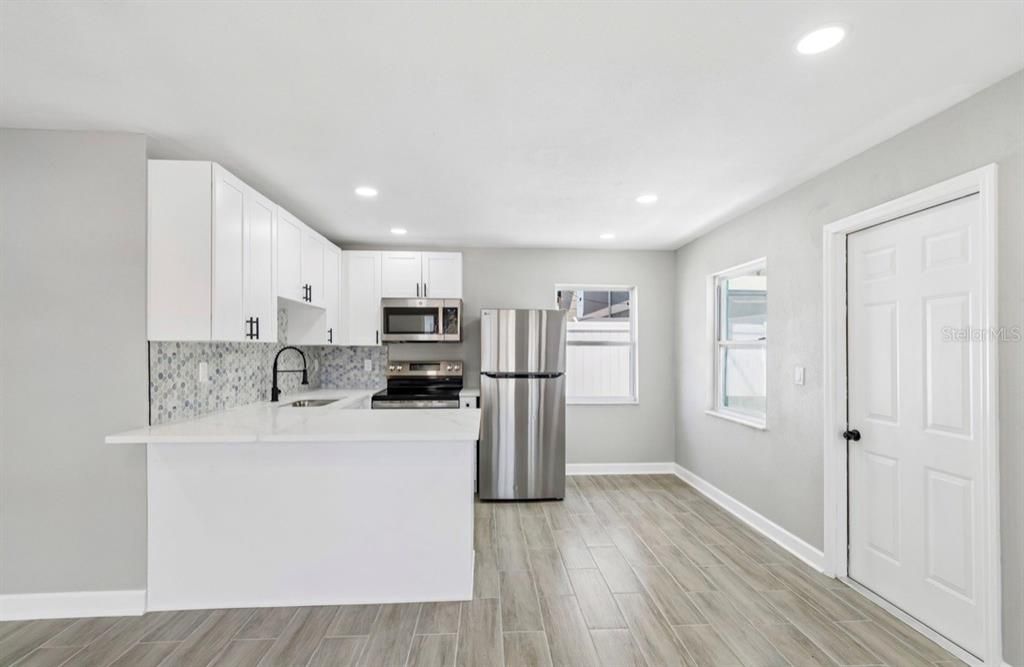 For Sale: $499,900 (3 beds, 0 baths, 1399 Square Feet)
