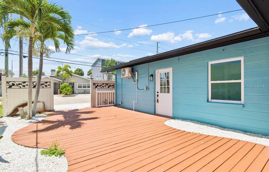 For Sale: $499,900 (3 beds, 0 baths, 1399 Square Feet)