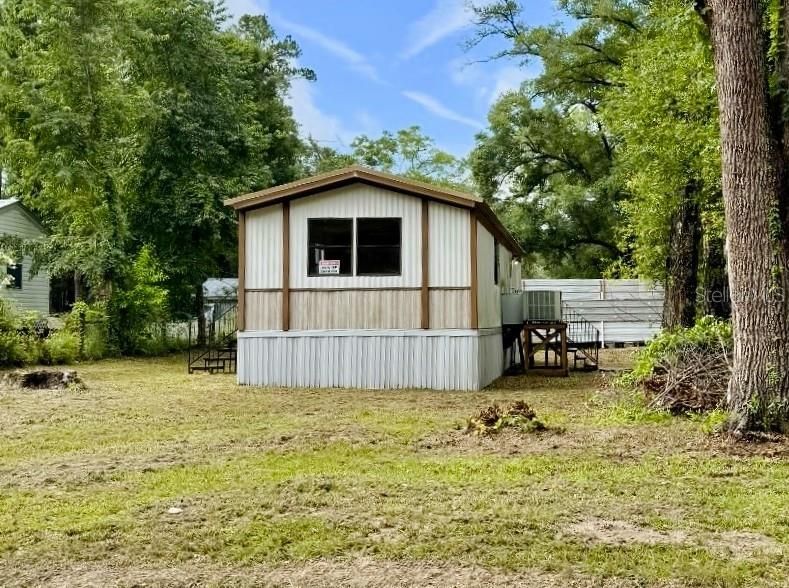 For Sale: $64,900 (2 beds, 1 baths, 672 Square Feet)