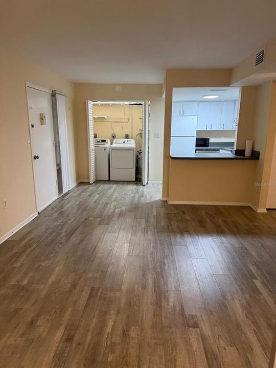 В аренду: $1,500 (1 спален, 1 ванн, 710 Квадратных фут)
