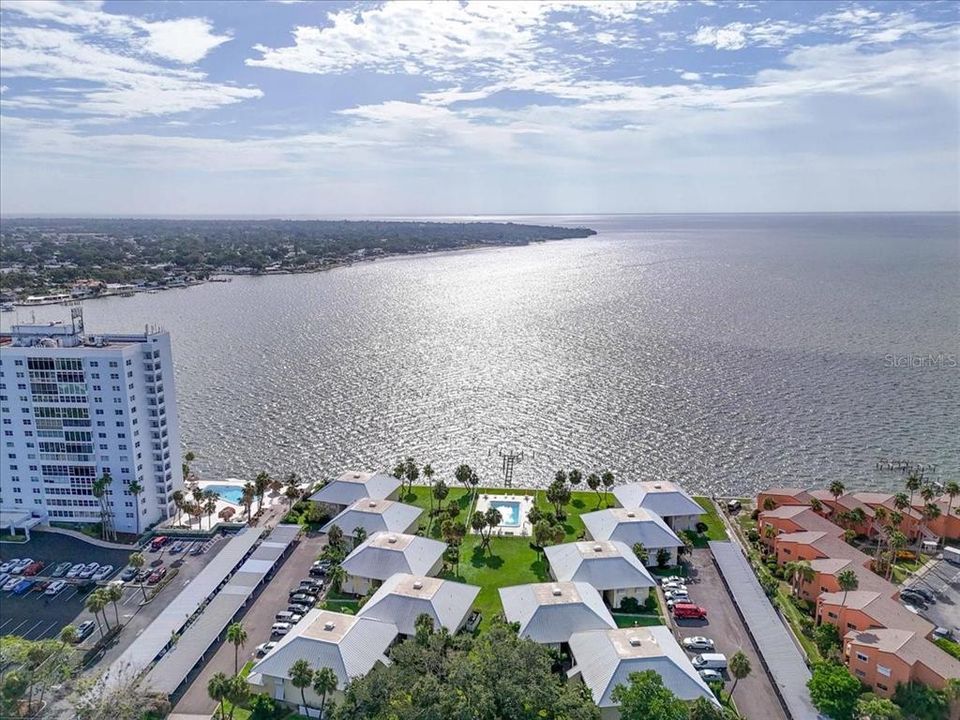 Active With Contract: $3,100 (2 beds, 2 baths, 1070 Square Feet)