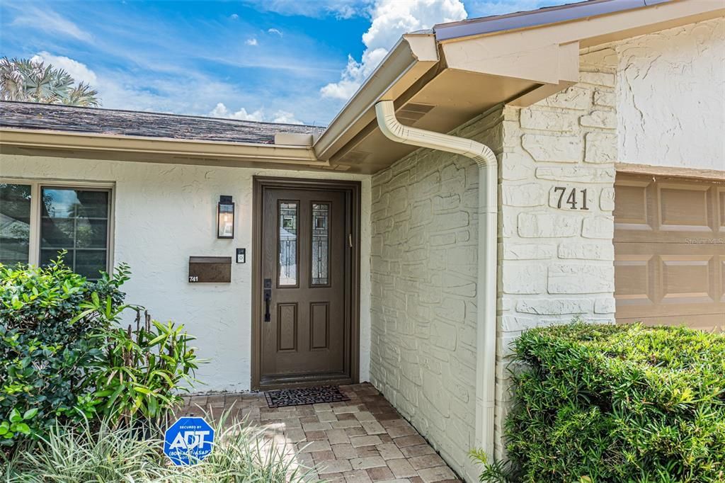 En Venta: $629,950 (4 camas, 2 baños, 1975 Pies cuadrados)