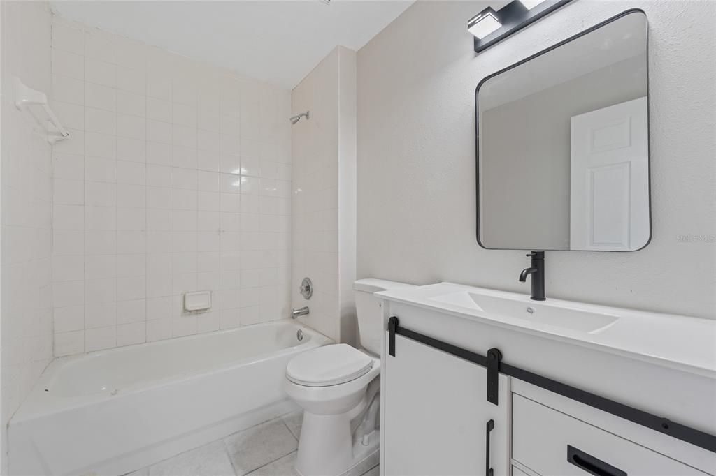В аренду: $2,450 (2 спален, 2 ванн, 1137 Квадратных фут)
