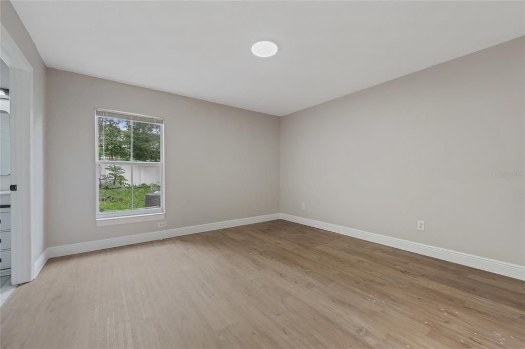 В аренду: $2,450 (2 спален, 2 ванн, 1137 Квадратных фут)