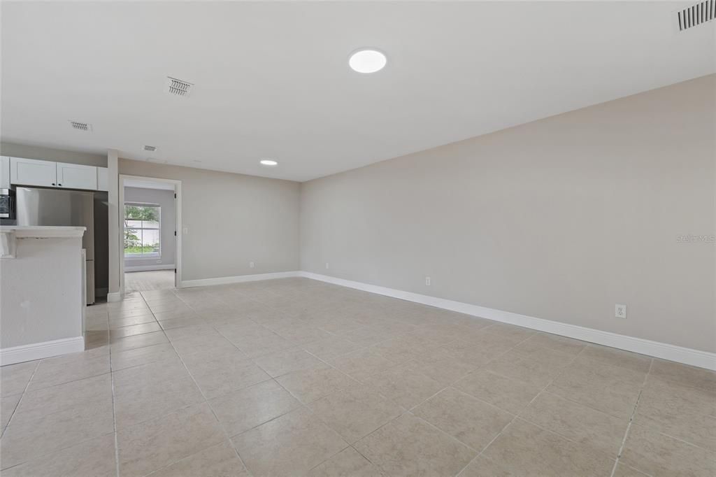 В аренду: $2,450 (2 спален, 2 ванн, 1137 Квадратных фут)