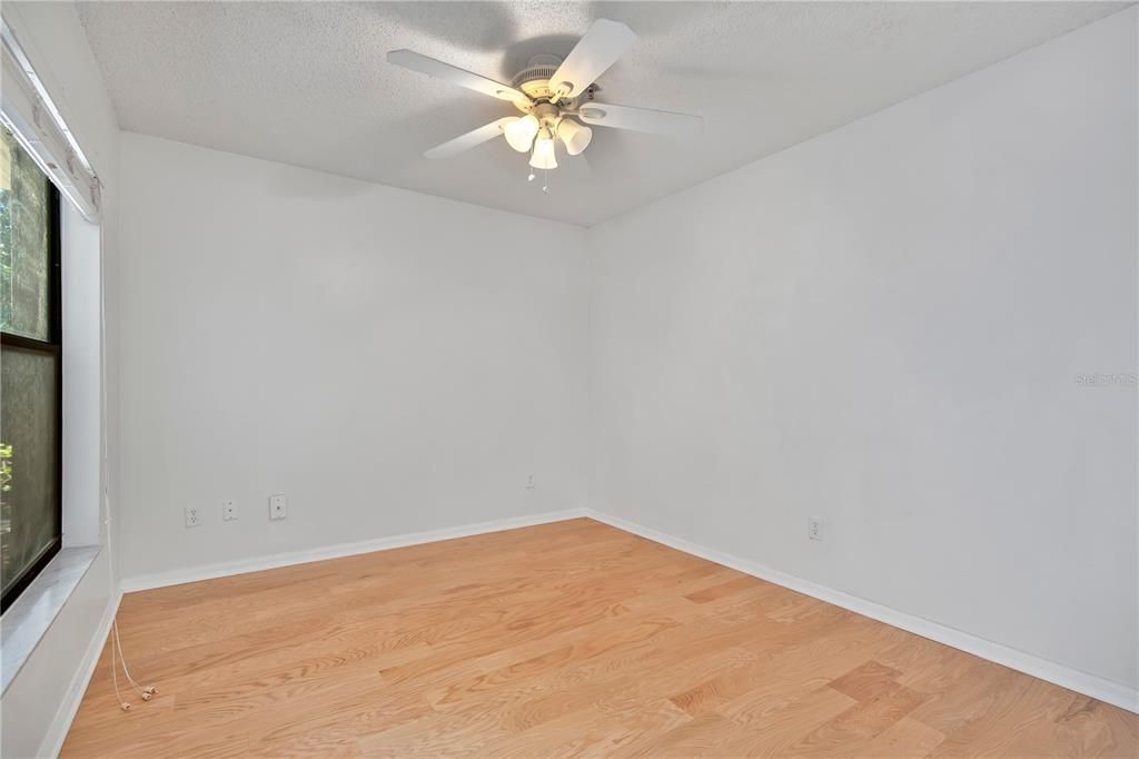 For Rent: $2,190 (3 beds, 2 baths, 1595 Square Feet)