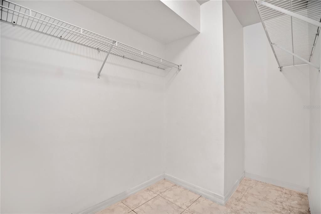 For Rent: $2,190 (3 beds, 2 baths, 1595 Square Feet)