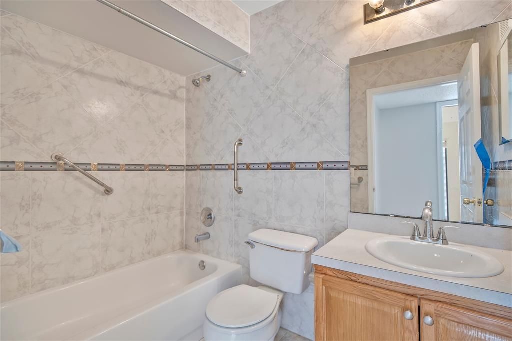 For Rent: $2,190 (3 beds, 2 baths, 1595 Square Feet)