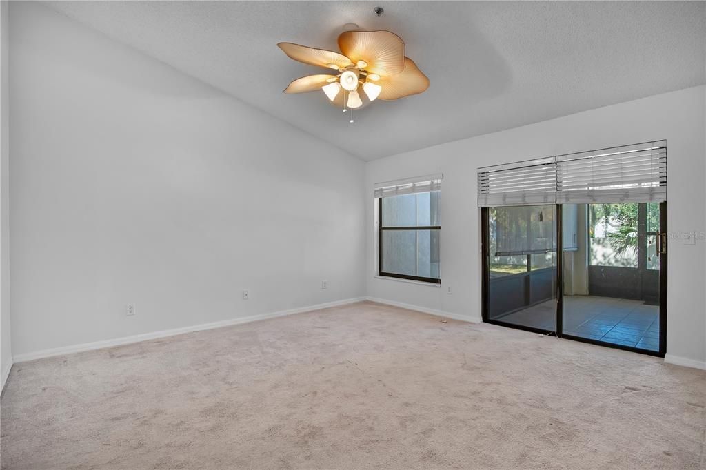 For Rent: $2,190 (3 beds, 2 baths, 1595 Square Feet)