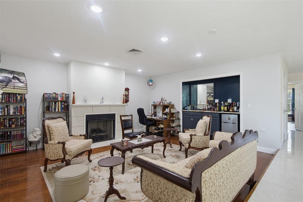 For Sale: $689,000 (4 beds, 3 baths, 2996 Square Feet)