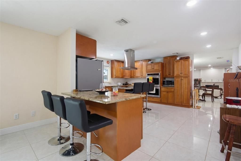 For Sale: $689,000 (4 beds, 3 baths, 2996 Square Feet)