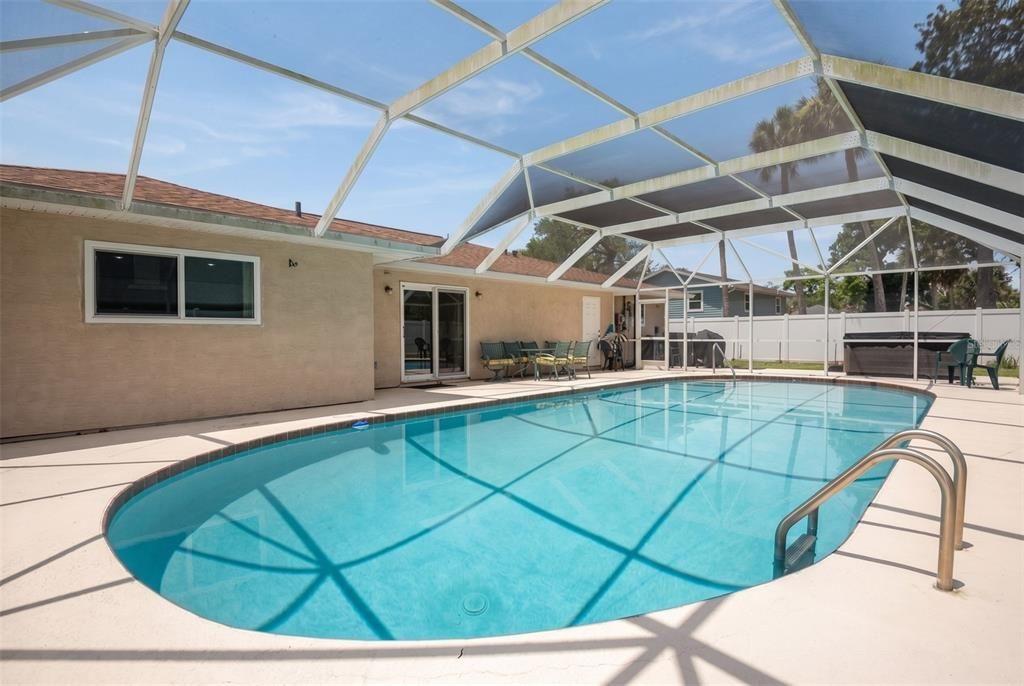 For Sale: $689,000 (4 beds, 3 baths, 2996 Square Feet)