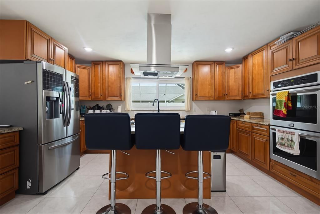 For Sale: $689,000 (4 beds, 3 baths, 2996 Square Feet)