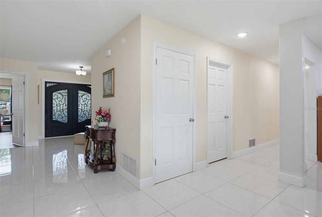 For Sale: $689,000 (4 beds, 3 baths, 2996 Square Feet)