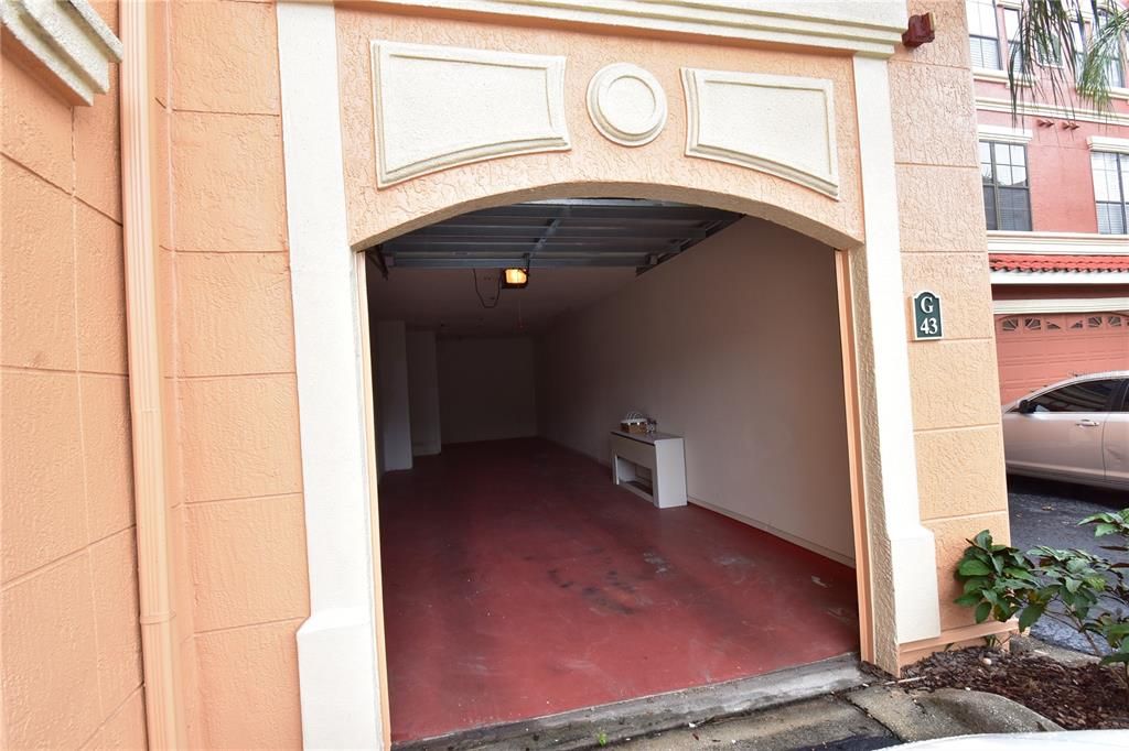 For Rent: $2,700 (2 beds, 2 baths, 1443 Square Feet)