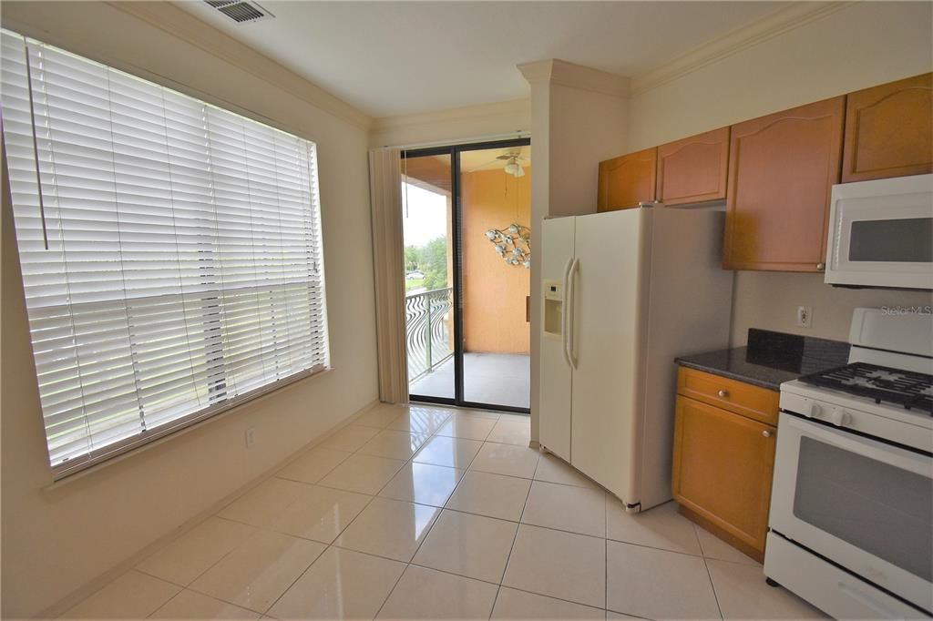 For Rent: $2,700 (2 beds, 2 baths, 1443 Square Feet)